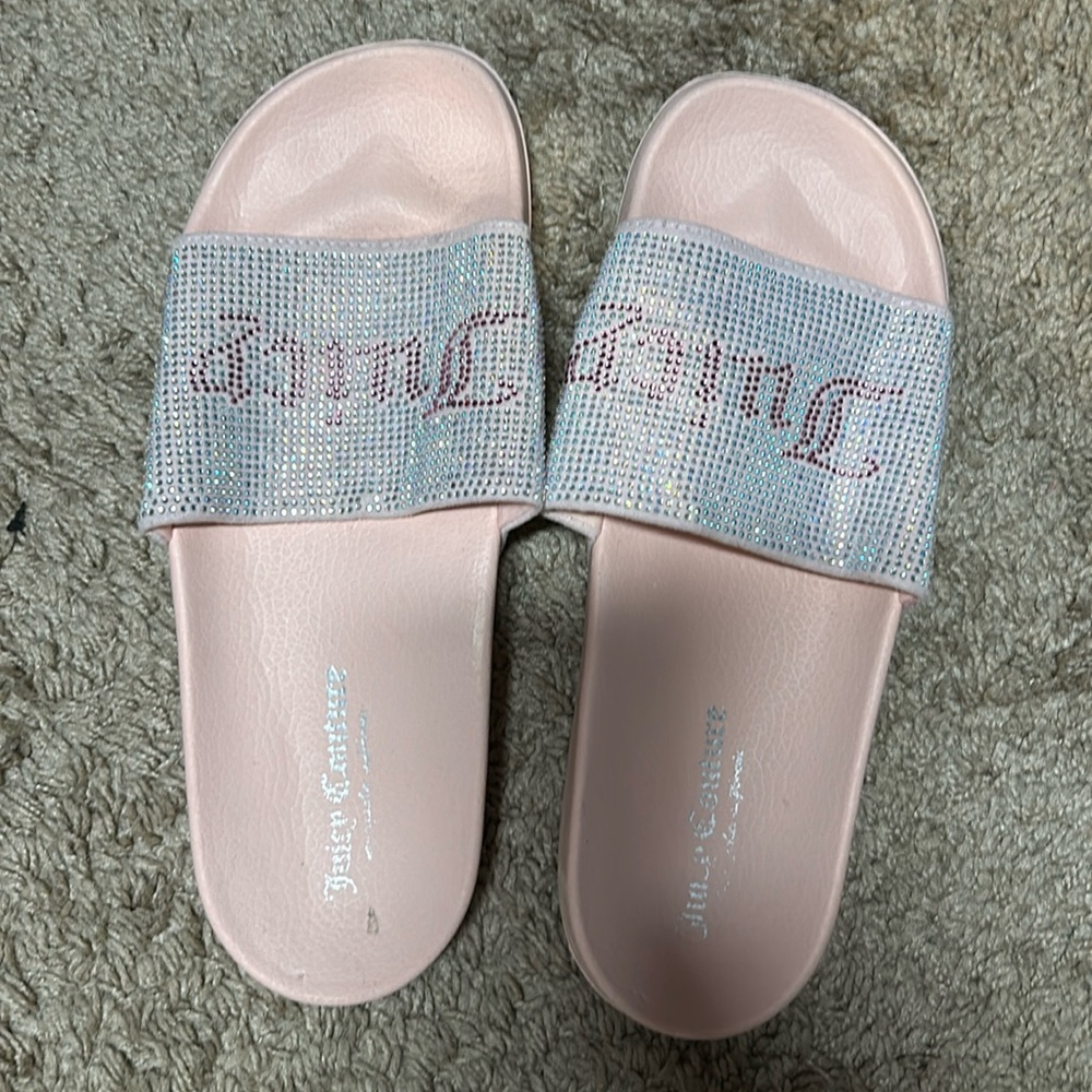 Juicy couture woman’s slides
